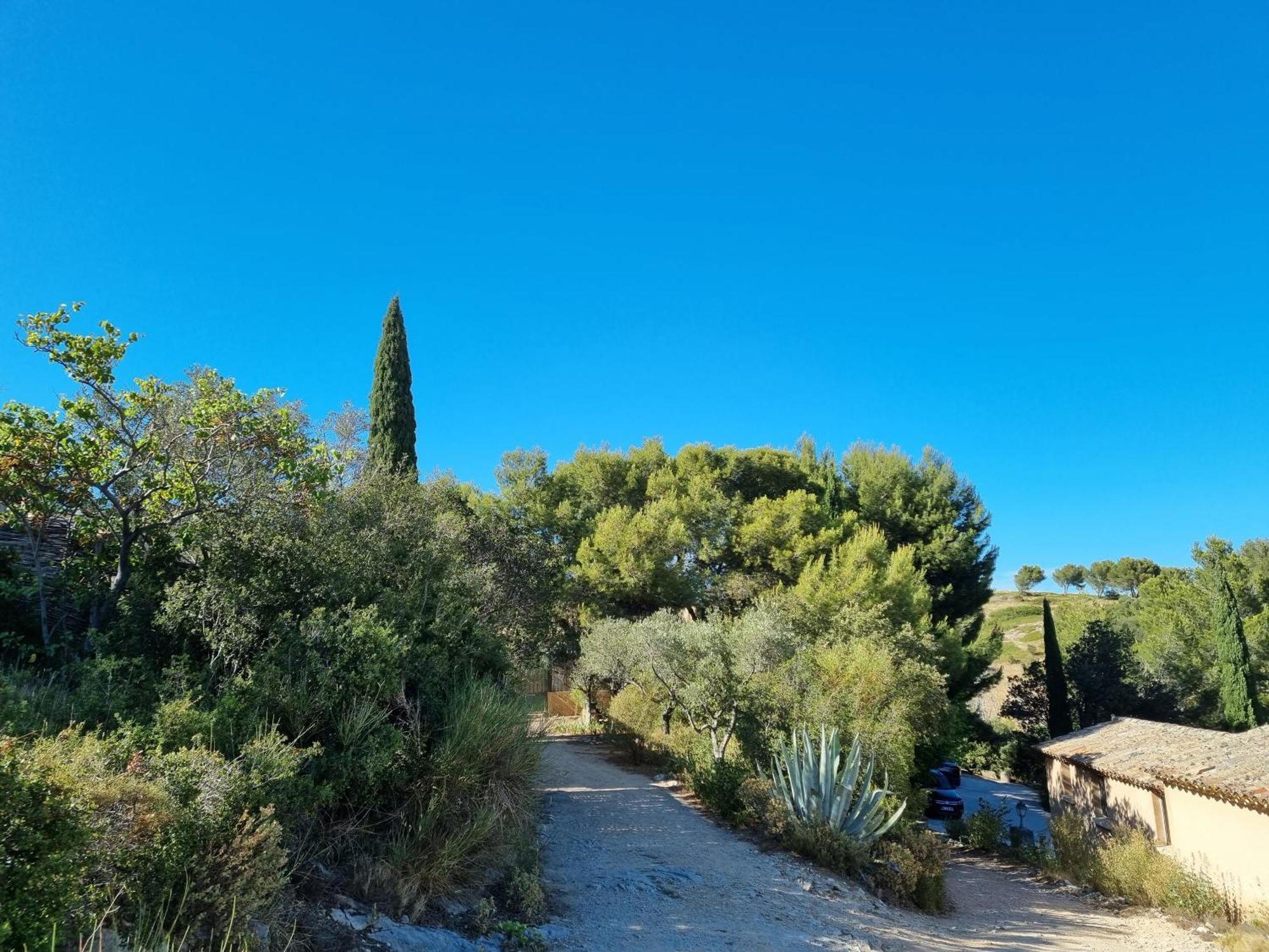 Les Garrigues De La Vallee Des Baux بارادو المظهر الخارجي الصورة
